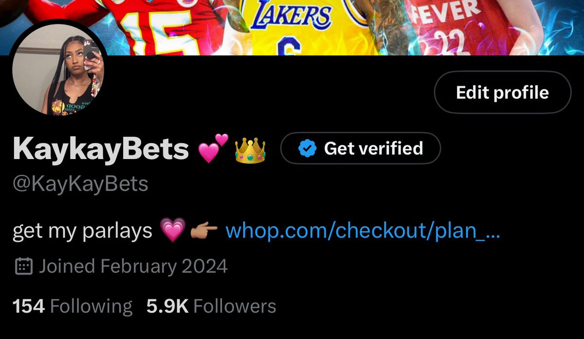 KayKayBets's tweet photo. Ima cashapp someone $100 right now who LIKE + RT this tweet 💗💗💗💗💗

if we reached 6 followers by tonight 🎉
( must be following to win 💰)

#Cashapp | #GiveawayAlert | https://t.co/dby4ACrvv5