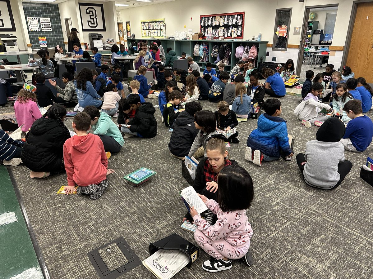 bennadventures's tweet photo. Blue House Huddle just got a whole lot cozier! πβ¨ Today we paired up for Reading Buddies, and the teamwork, storytelling, and giggles were unmatched. Nothing beats the power of books and friends to kick off a Friday! π β€οΈ#HouseHuddle #ReadingBuddies @MooneyhamElem https://t.co/JYRoehMA2U