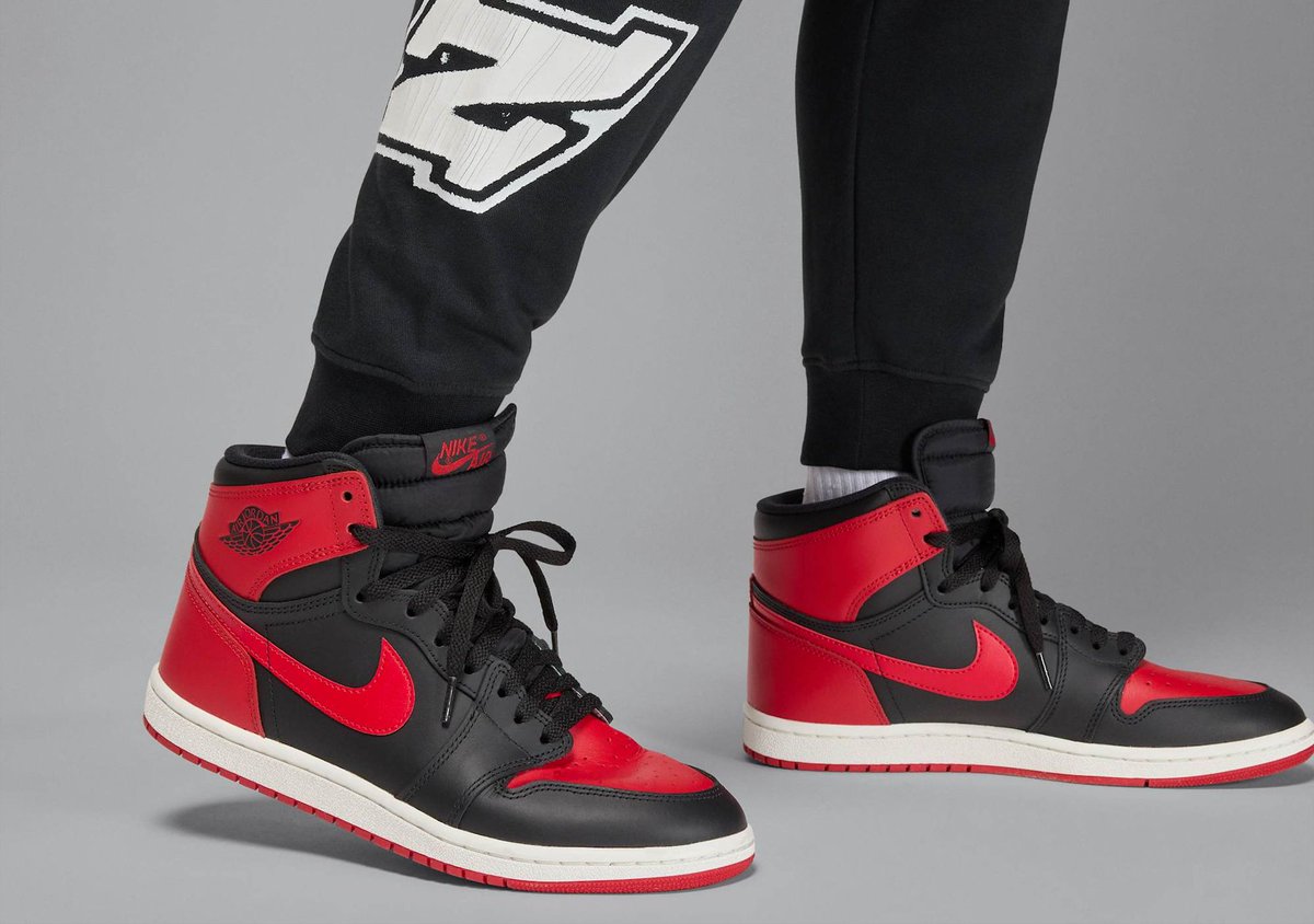 ON FOOT LOOK at the 2025 Air Jordan 1 High 