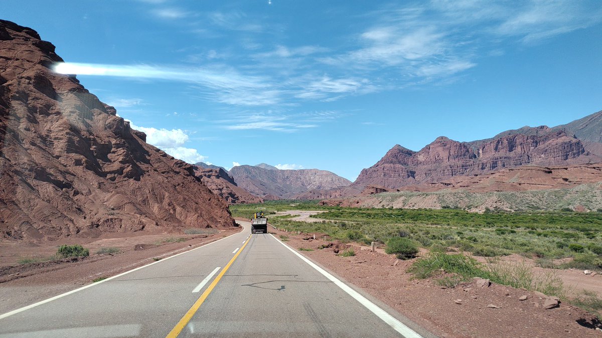 Tina_218's tweet photo. Cafayate fuiste todo y más de lo hermoso que imaginé, volveré por más paisajes y vinitoss🤍✨ https://t.co/pS7kZVsy8D