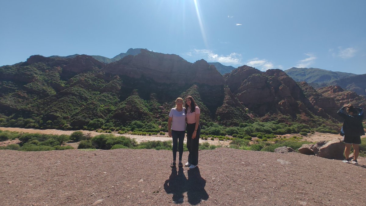 Tina_218's tweet photo. Cafayate fuiste todo y más de lo hermoso que imaginé, volveré por más paisajes y vinitoss🤍✨ https://t.co/pS7kZVsy8D