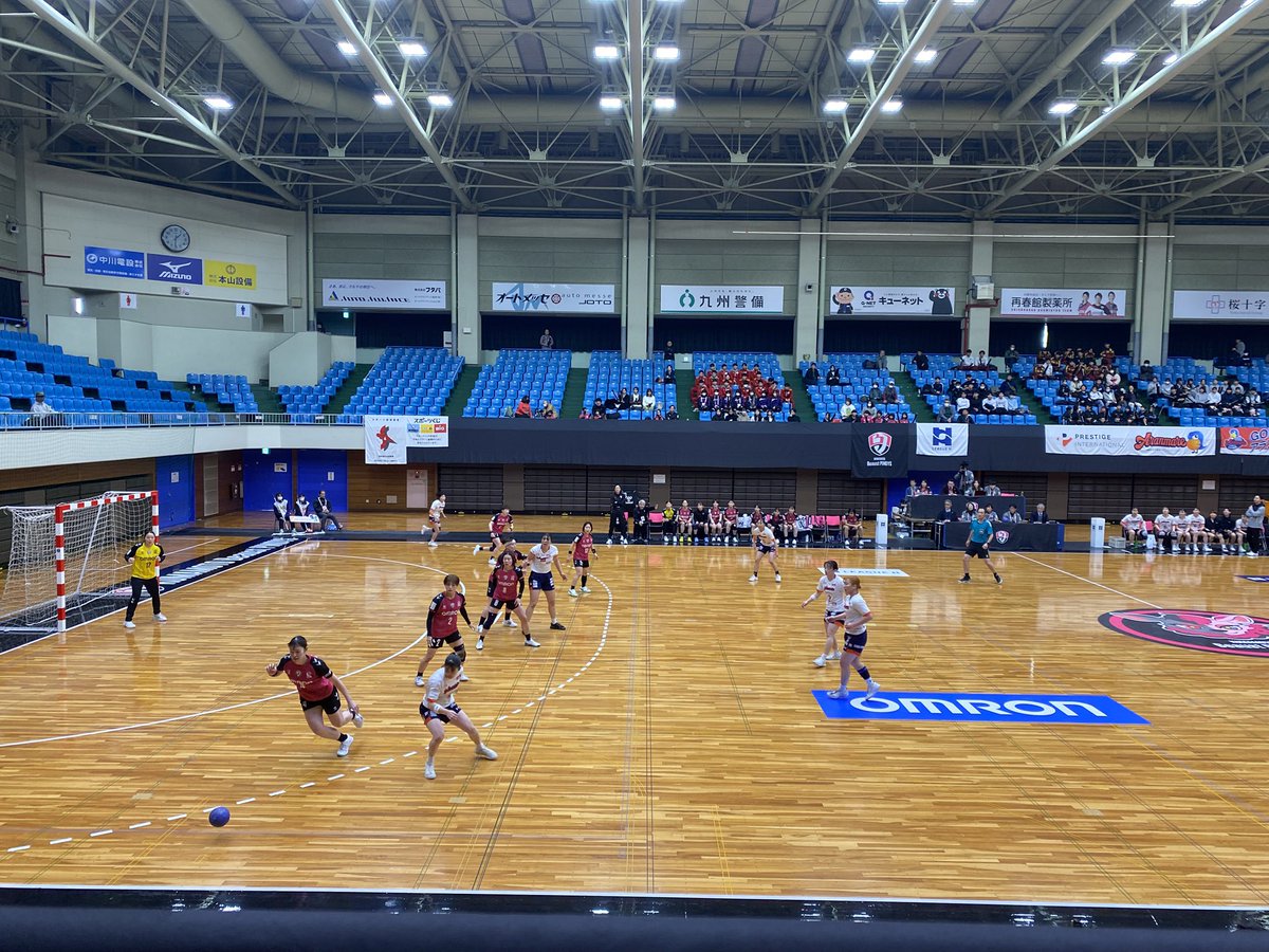 noamayu29's tweet photo. 今日はここからハンドボール観戦‼️
#Beaust PINDYS #熊本県立総合体育館 https://t.co/JsvajNK5RP