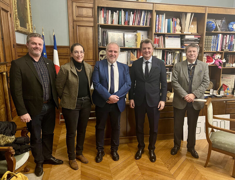 Echanges particulièrement fructueux entre Troyes Champagne Métropole et <a href="/universitereims/">Université de Reims Champagne-Ardenne</a>. L'implication de l'université sur le territoire a été évoquée et sera renforcée dans un partenariat resserré.