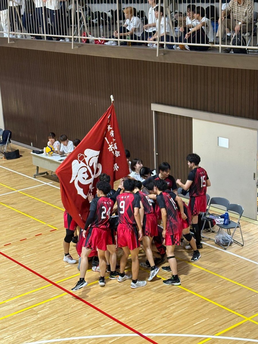 一橋大学バレーボール部は全ての受験生を応援しています！！今日と明日の共通テスト全力を出し切れるよう頑張ってください🔥
#共通テスト #共テ #一橋 #大学受験 #高校生 #受験生