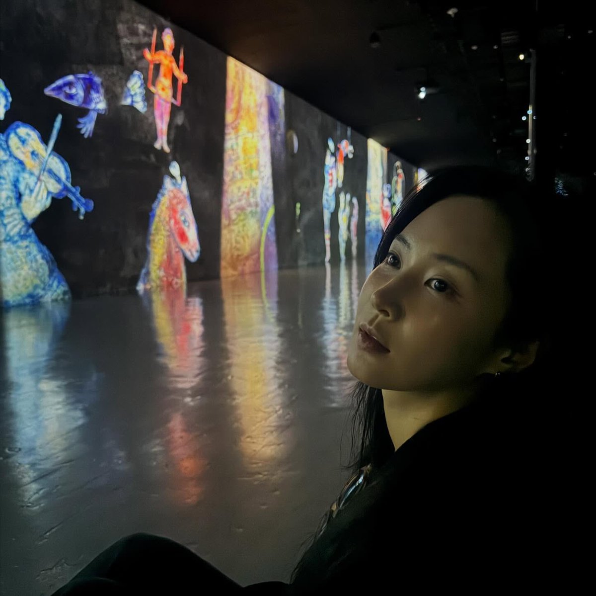 SNSD_0805's tweet photo. [INSTAGRAM] yulyulk:

그럴 수 있다 , 그것이 인생 이다 [ 제주생활의 중도 ] 
빛의 벙커 🌌  샤갈, 이왈종 in 제주 
추천추천추천추천

https://t.co/qCJrJz2QHM https://t.co/adNrIINRtI