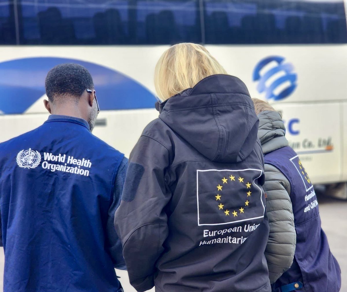 hadjalahbib's tweet photo. Protecting the most vulnerable. 

12 patients &amp; 35 relatives were evacuated from Gaza last Friday for healthcare in Europe.  

Thanks to 🇷🇴 , 🇱🇺 &amp; 🇸🇰 for flying them to Europe. And to 🇫🇷 , 🇷🇴 , 🇦🇱 , 🇳🇴 for treating them. 

Team Europe at its best! https://t.co/NOErQiyHKq