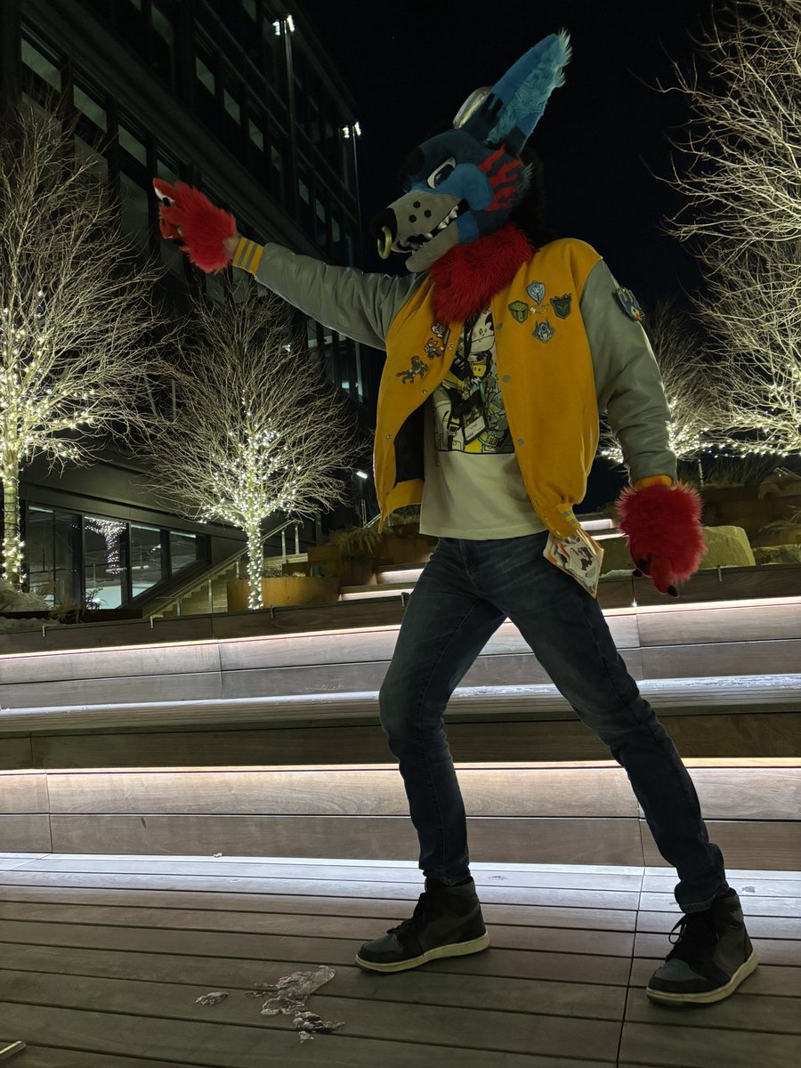 riptide177's tweet image. Am done suiting today but if anyone wants pics I’ll be walking around tomorrow with both heads and even have some stickers too