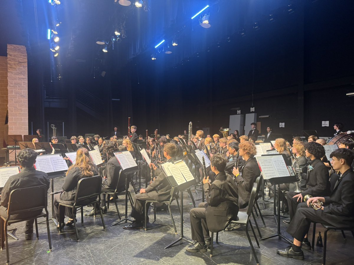 LEE Band tweet media