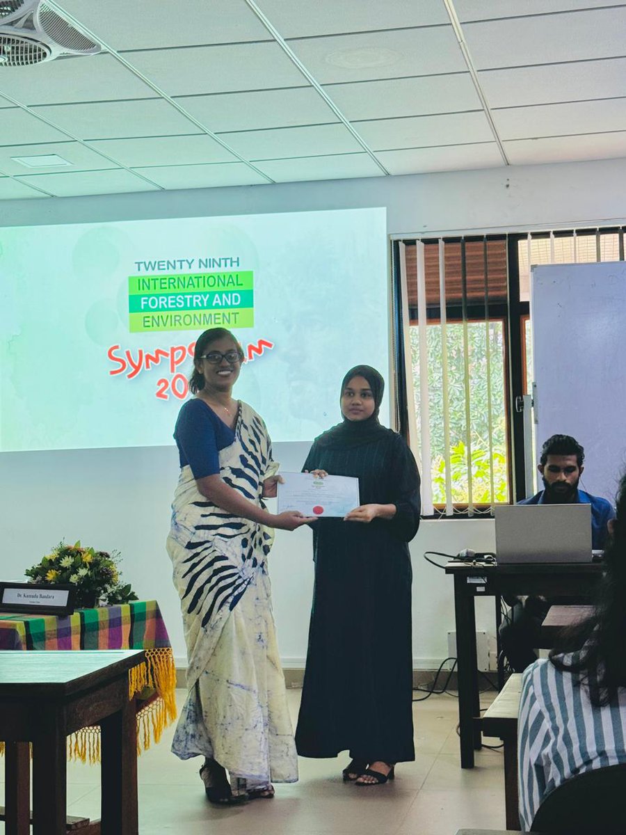 #fesympo2025
Best Presenter of the Session- Fawmy F.
Day 2 - Hall B- Session 2 (Part 6) Biodiversity Conservation and Management - Chair Person: Dr. Kumudu Bandara
