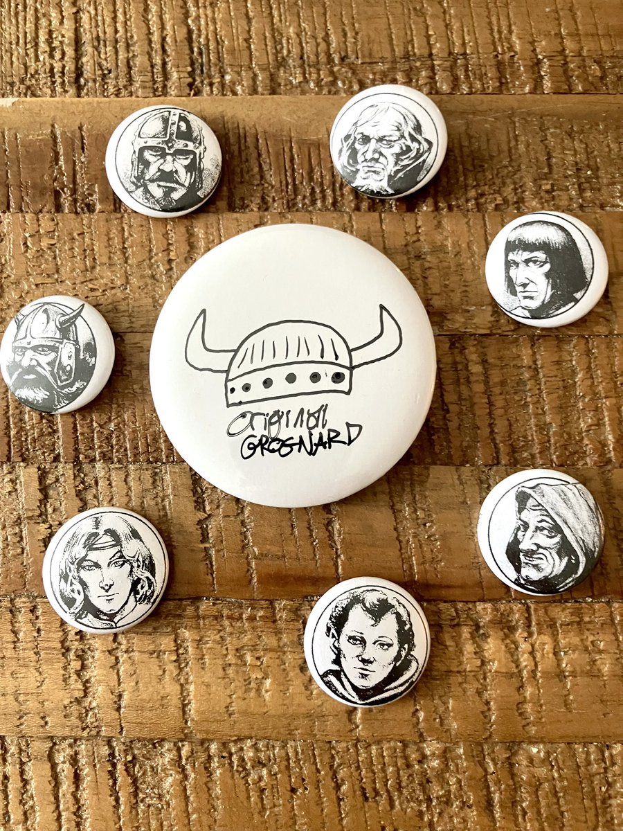 OriginalGrogna1's tweet image. One button to rule them all!
My son made me an Original Grognard pin to go with the #becmi buttons, he made me last week!
#DnD #button #pin #ttrpg #RPG #nostalgia #1980s