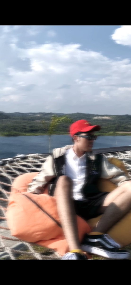 xnrahm's tweet photo. seindah itu view nya๐ฅบโฃ๏ธ #samboja #lakeview https://t.co/V8ufjmHc83
