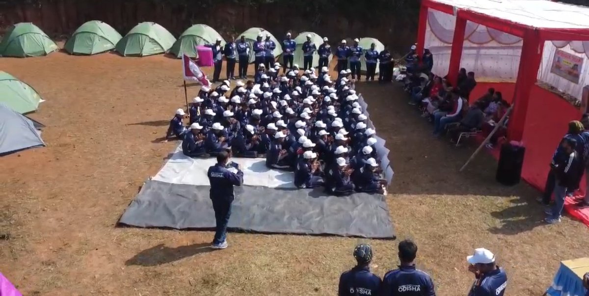 NssBureau's tweet photo. 120 NSS volunteers from 14 universities across Odisha successfully completed a six-day State-Level Adventure Camp at Mahendragiri Hill, scaling the 4,976 ft peak, the second-highest in Odisha. https://t.co/EzdaoERMNr