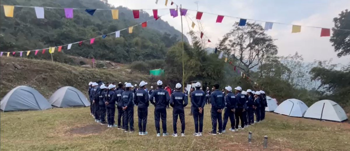 NssBureau's tweet photo. 120 NSS volunteers from 14 universities across Odisha successfully completed a six-day State-Level Adventure Camp at Mahendragiri Hill, scaling the 4,976 ft peak, the second-highest in Odisha. https://t.co/EzdaoERMNr