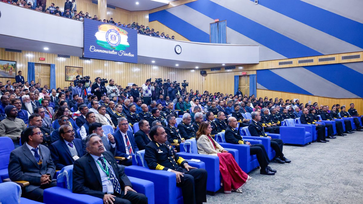 indiannavy's tweet photo. Shri @rajnathsingh Hon’ble Raksha Mantri presided over the function Commemorating the #YearofNavalCivilians on #17Jan 25, #NewDelhi.
The event showcased the unwavering dedication and contributions of the #NavalCivilians in support of the operational role of the #IndianNavy.
@DefenceMinIndia @IN_DCP
https://t.co/BsvKjcAYLX