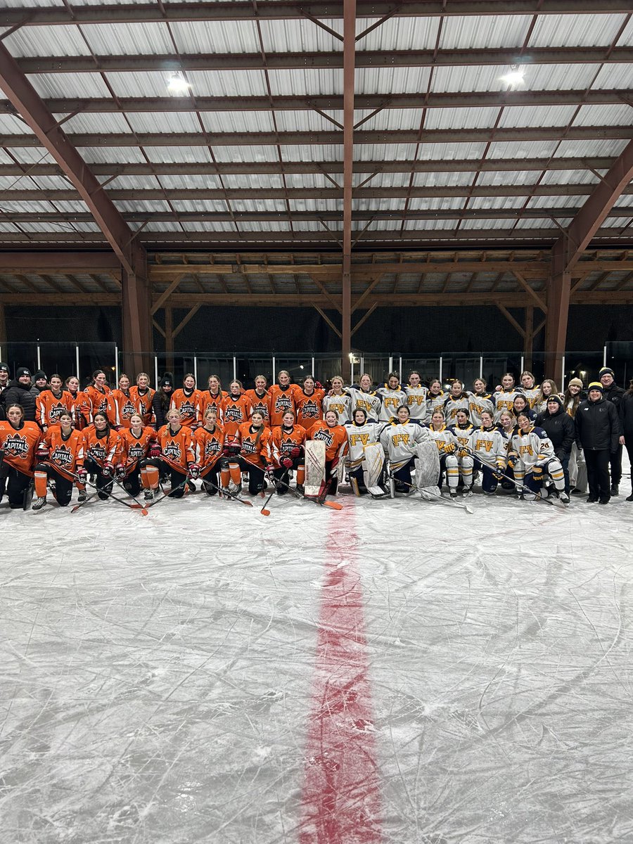 What a night at Ernie Sam Memorial Arena in Fort St. James!
#WinterClassic
#BCEHL
#U18FemaleAAA