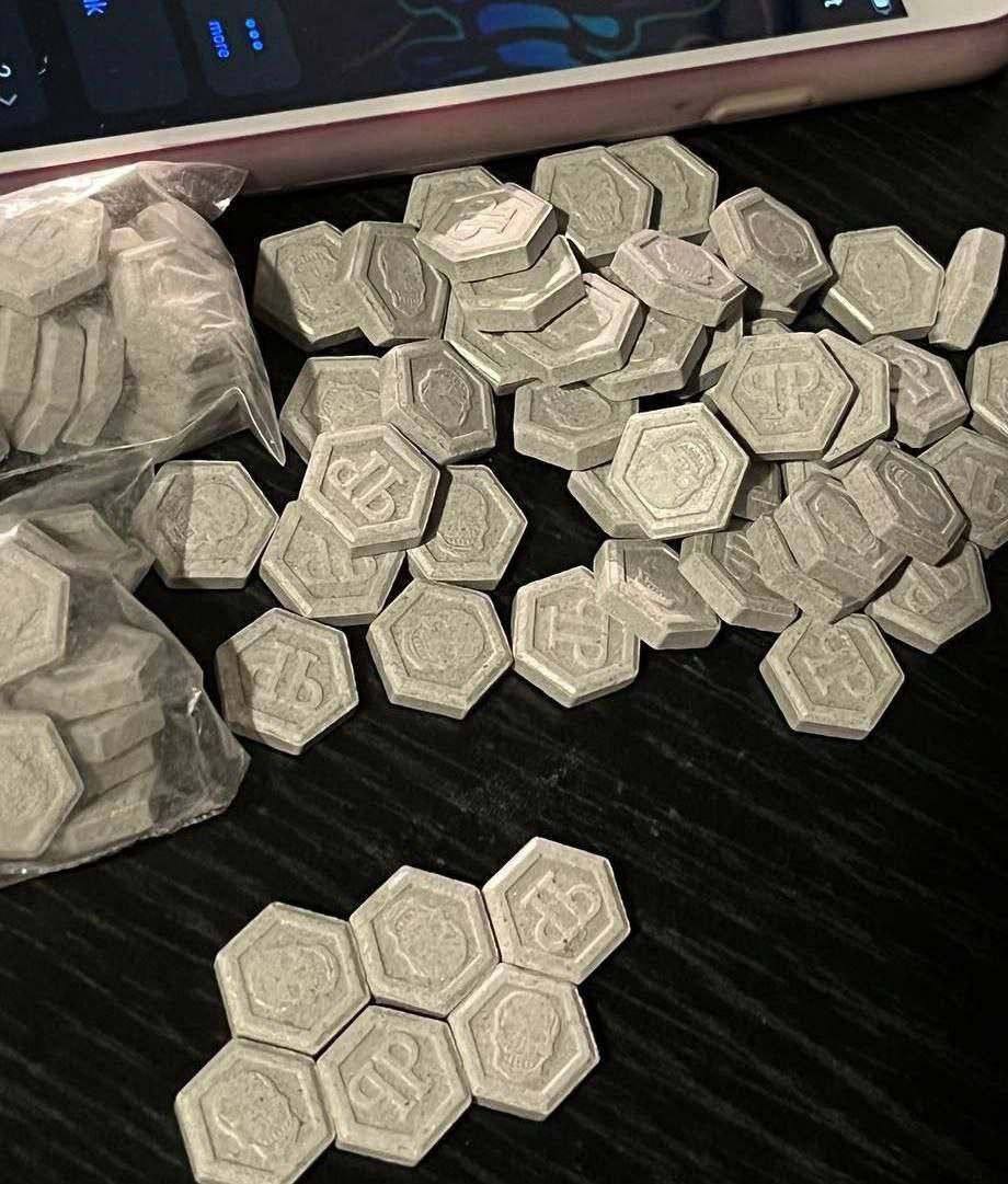 Guapack199409's tweet photo. And some phillip pleins.

PSA 
This they have been tested before even posting on here as always😒 https://t.co/0ECz5Hbc6B
