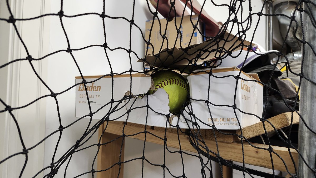 Jeff Lloyd (@lloydjs4) on Twitter photo Hey <a href="/BadenSports/">Baden Sports</a>, my daughter tried returning this ball via air mail.... did you get it? Hey <a href="/BadenSports/">Baden Sports</a>, my daughter tried returning this ball via air mail.... did you get it?