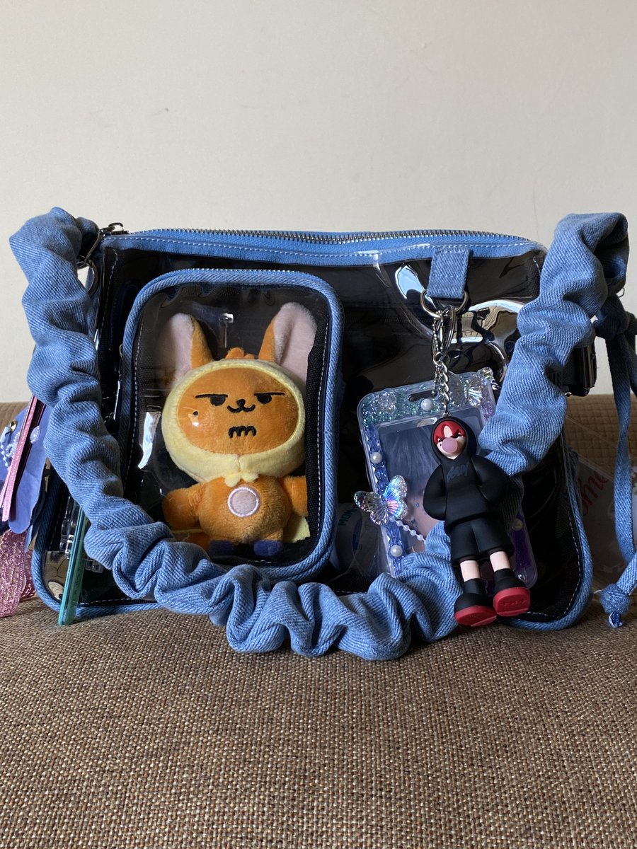 urunivrsee's tweet image. #TXT edition 🫧
Masih bisa ikut PO ya guys 🌟

Order here 👉🏻 forms.gle/nnSfJVAVR1XTHN… 👈🏻

Jangan sampai ketinggalan ✨
#pvcbag #transparantbag #taspvc #taspvctransparan #taskonser #kpop #kpopbag #taskpop #taspvckonser #txt #zonajajanᅠ  #zonauang