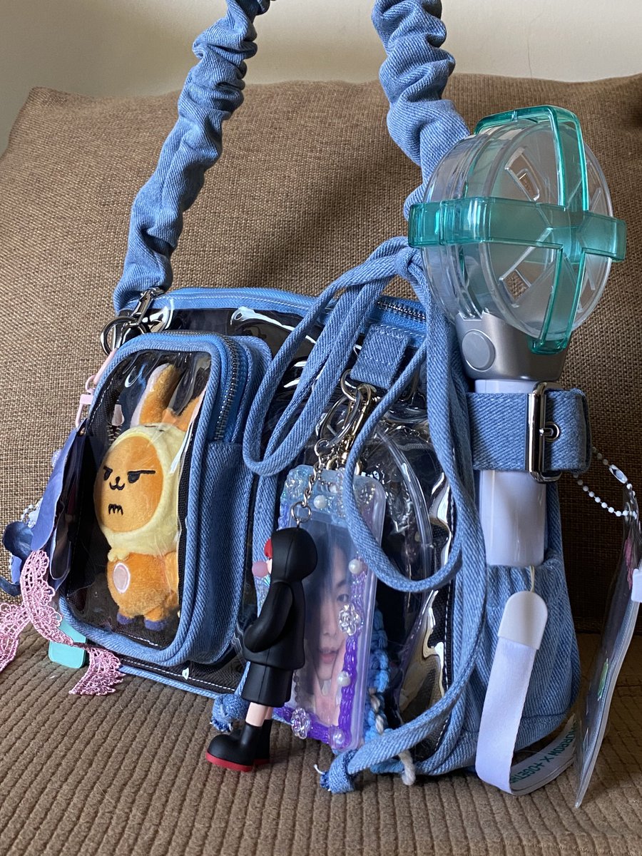 urunivrsee's tweet image. #TXT edition 🫧
Masih bisa ikut PO ya guys 🌟

Order here 👉🏻 forms.gle/nnSfJVAVR1XTHN… 👈🏻

Jangan sampai ketinggalan ✨
#pvcbag #transparantbag #taspvc #taspvctransparan #taskonser #kpop #kpopbag #taskpop #taspvckonser #txt #zonajajanᅠ  #zonauang