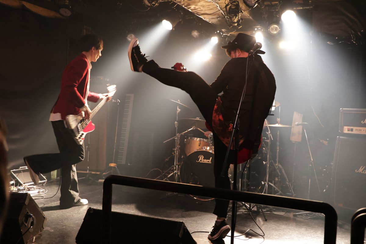 OkuyamanM's tweet photo. 2025.1.15
四ツ谷アウトブレイク『まめさんち開店祝賀祭』
ヨネゾーバンド①
ドラムの人ごめんなさい。
これしか無かったんです。。。
#FREEWING https://t.co/xpS5SuGd3D