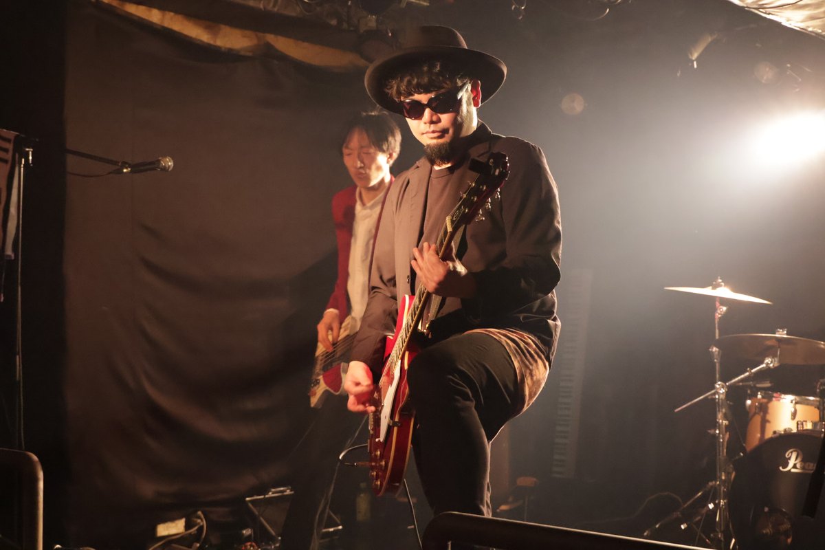 OkuyamanM's tweet photo. 2025.1.15
四ツ谷アウトブレイク『まめさんち開店祝賀祭』
ヨネゾーバンド②
#FREEWING https://t.co/ATZ10QsGJj