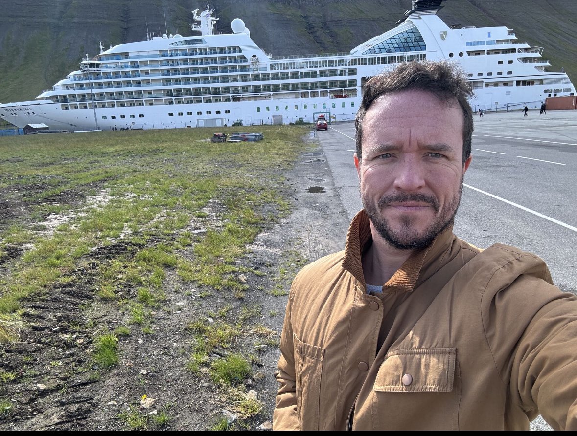 Robert Brendan tweet media