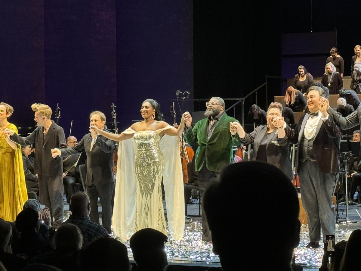 👑 BESA tweet media