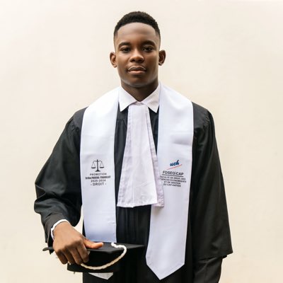 RetzOkap's tweet photo. #NouvellePhotoDeProfil https://t.co/cC8O3Trcqu