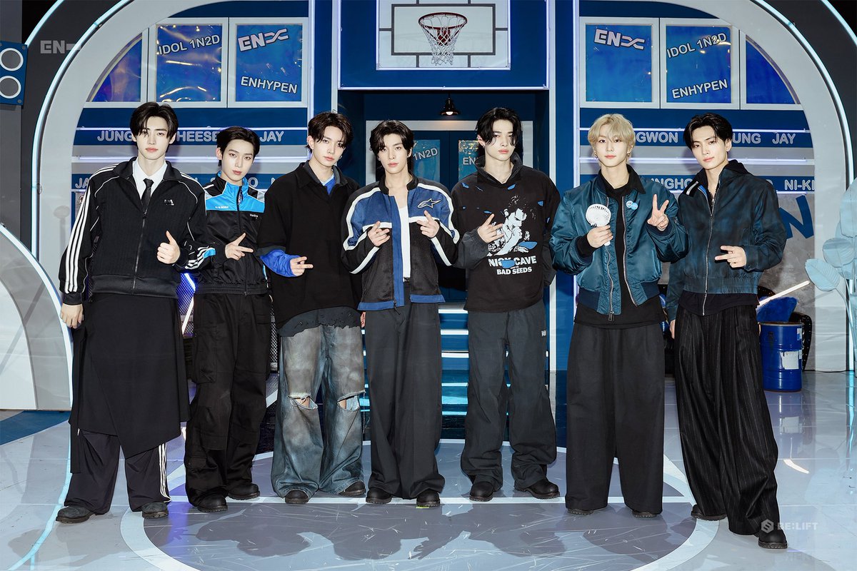 ENHYPEN's tweet photo. ENHYPEN
<돌박2일 - 홈커밍데이>
Photo Sketch 📸

(https://t.co/YVbGTnYIox)

#ENHYPEN #엔하이픈
#돌박2일 #IDOL1N2D https://t.co/A6pbDe9M6R