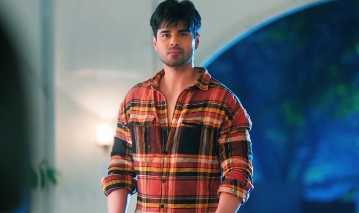 TellyReviews1's tweet photo. Abhinav type entry, but definitely not so...
#yrkkh #yrkkh3 #yrkkh4 #Akshnav #AbhinavSharma #JaySoni #Roopkumar https://t.co/fN3Al7TxjY