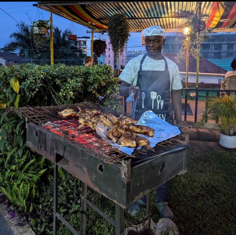 This is how our weekends kick off <a href="/AcaciavillaK/">AcaciaVilla 256</a> , if you havent  yet booked your staycation , i dont know what your waiting for , call ☎️+256778815686 for resevations , all at a budget friendly price 😎🤝