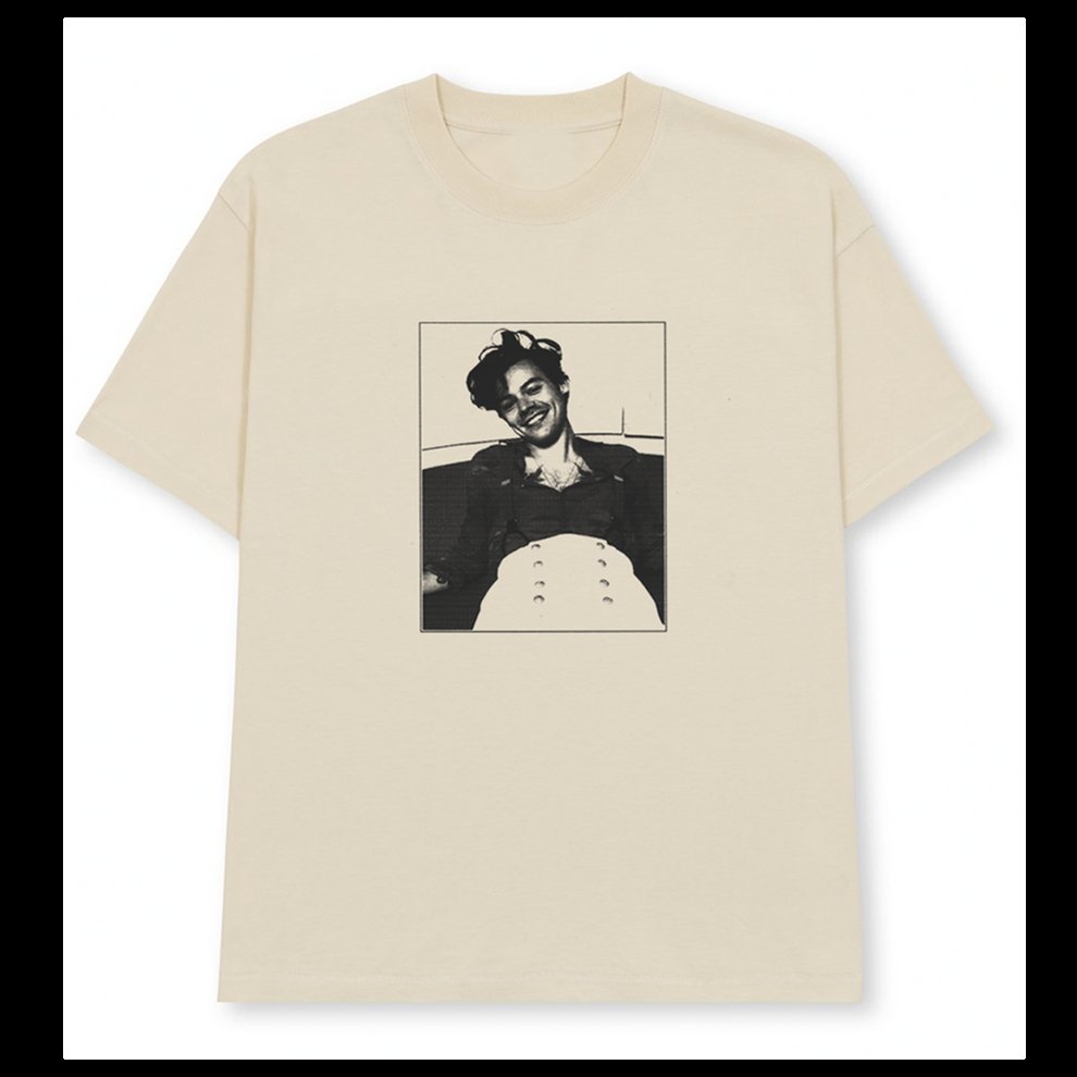 NiallerIsMyLife's tweet image. ☆MERCH GIVEAWAY☆
In honor of Harry's birthday coming up, I will be giving away 1 merch item under $60 from Harry's merch shop!

How to enter : 
- Like &amp;amp; repost this
- Comment your favorite Harry song
- Follow me

Contest closes Feb. 7 🌟

Examples on what you could win: