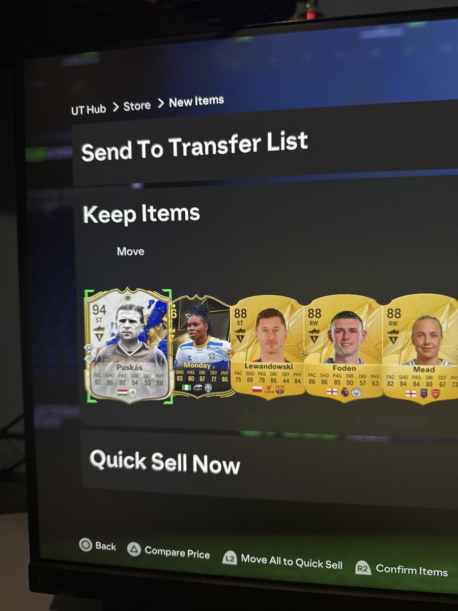 EdwinPinos2's tweet photo. First toty packed in years and got blessed in 89+5 rewards #fc25 #ultimateteam #futchamps #TOTY #TOTY2025 https://t.co/VxK8W24mIn