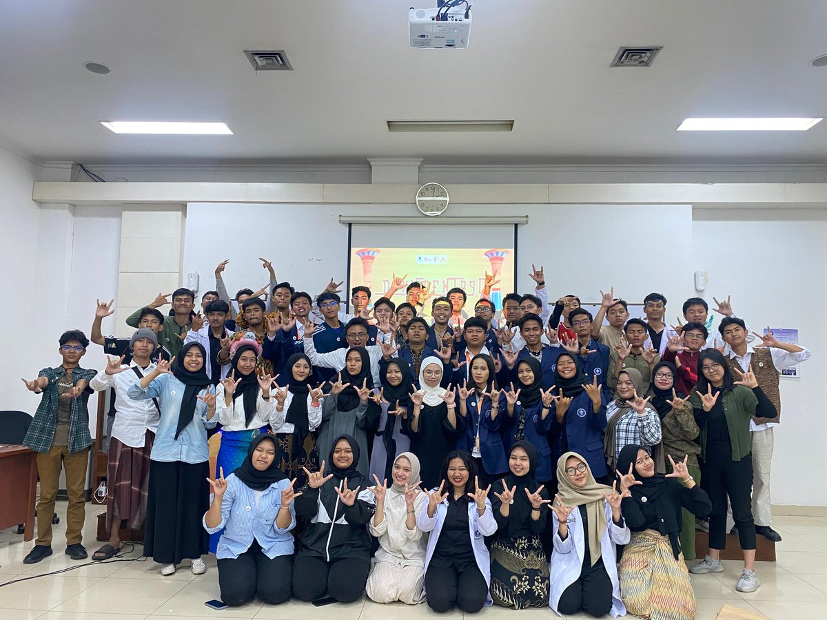 decembun's tweet photo. 5. ikutan LOKA :3 SUMPAH INI aku kayak aduh ikut gak ya ikut gak ya #galaw tapi akhirnya ikut soalnya banyak mentemen aku yang ikut #fomo dikit hehe jangan ditiru yah pwis TP LOKA INI INSIGHTFUL BANGET LOH aku senang 🥹💓 https://t.co/6fIyfyCKcJ