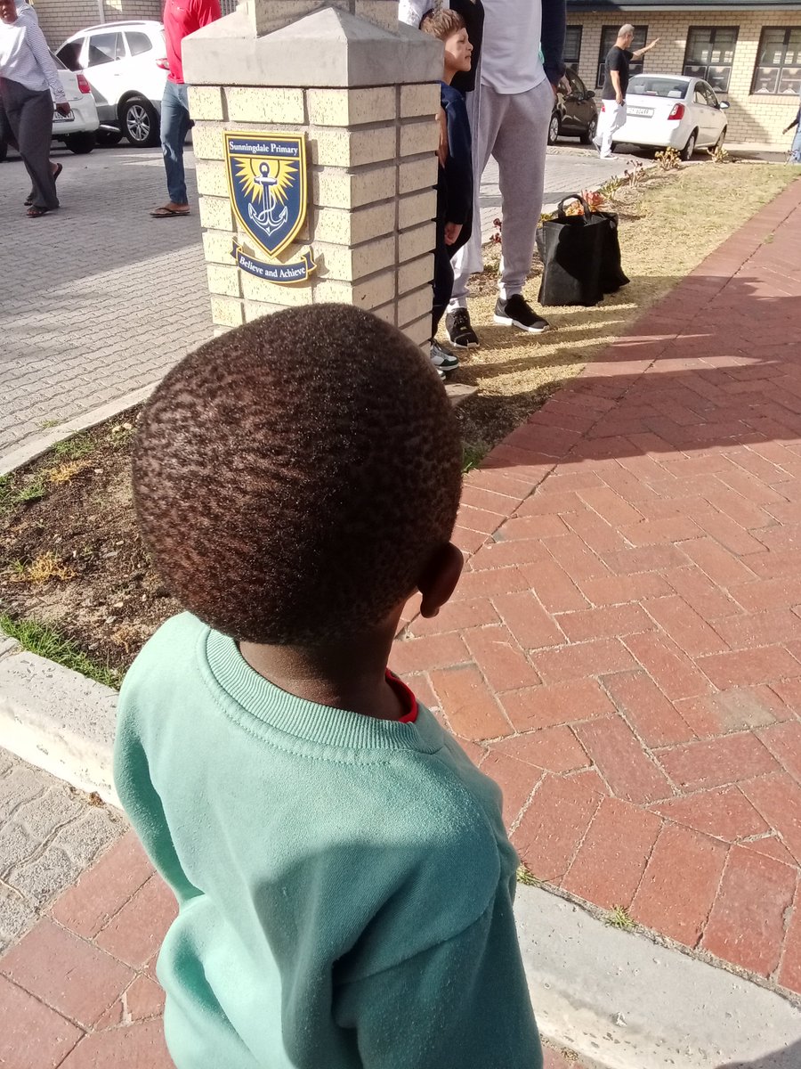 PosomanW's tweet photo. First day // Sunningdale Primary Blouberg sands https://t.co/HAStO30Ccj
