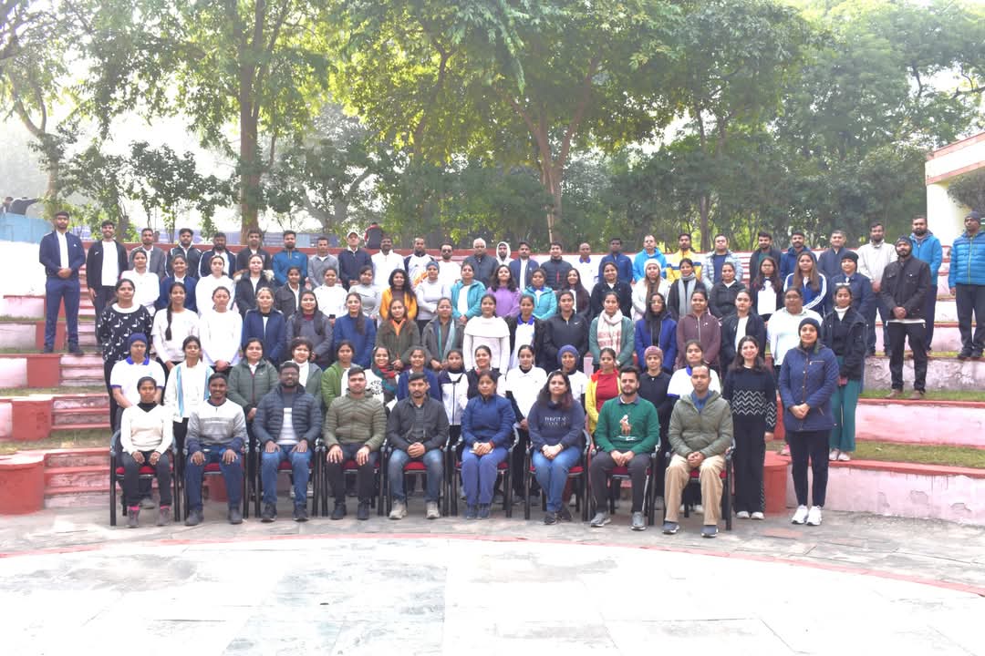 mdniy's tweet image. मोरारजी देसाई राष्ट्रीय योग संस्थान के प्रेक्षागृह में आज “कल्याण के लिए योग विज्ञान में आधार पाठ्यक्रम” (एफ.सी.वाई.एस.सी.डब्ल्यू) के छात्र-छात्राओं के लिये षट्कर्म अभ्यास से जुड़ी एक कार्यशाला का आयोजन किया गया।

#YogaCourse #YogaScience #WellnessProgram #MDNIY #Shatkarma…