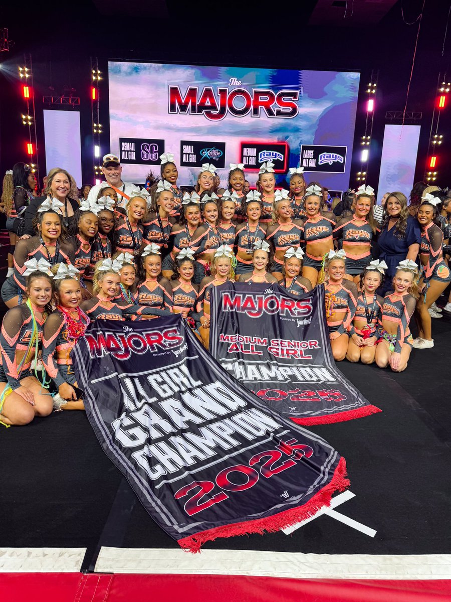Your 2025 Medium All-Girl Champions 
Grand Majors Champions
The Stingray All Stars Peach 🍑