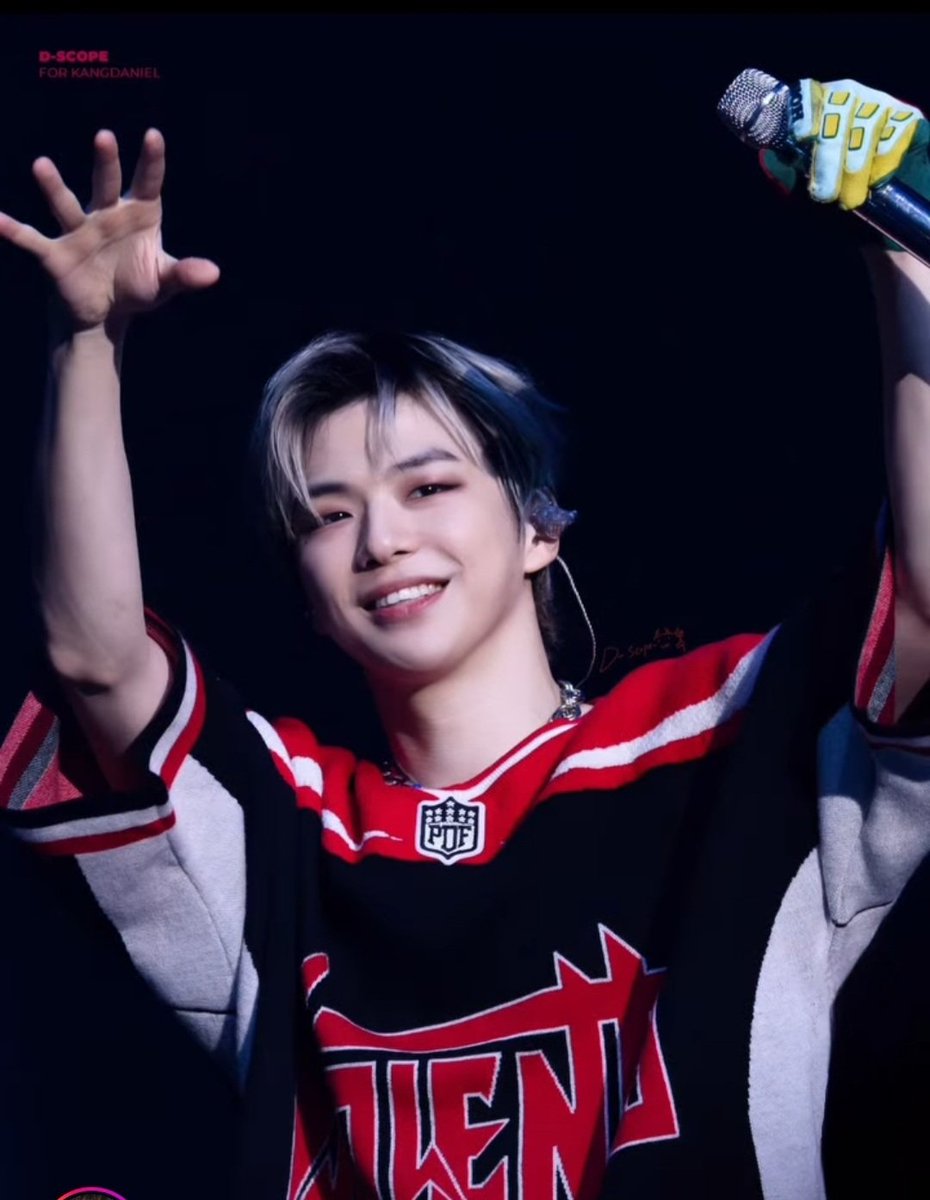 seongmongdol's tweet photo. 아직도 난 들떠 있던 
오사카 콘 잊지 못해!!!
넘나 멋진 강다니엘!
KANGDANIEL CONCERT ACT IN OSAKA
#강다니엘 #KANGDANIEL 
#カンダニエル
#ACTinOSAKA https://t.co/zKyb6qHUzi