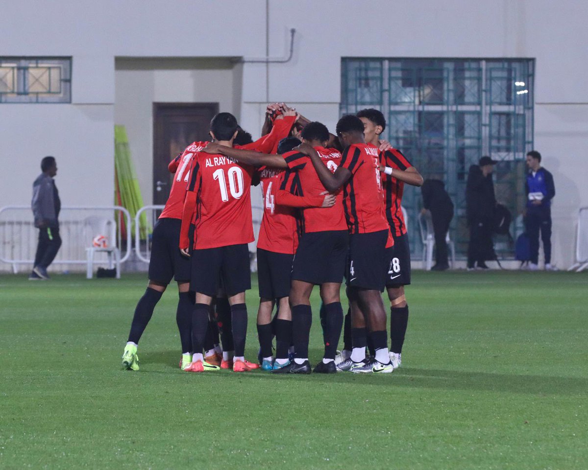 martorellcoach's tweet photo. Llegó la primera derrota en Liga. El U19 del @AlrayyanSC no supo aprovechar la buena primera parte y las numerosas ocasiones de gol que fallamos para sucumbir en una segunda parte en la que jugamos más con el corazón que con la cabeza. A aprender para ganar todo lo que queda. Go! https://t.co/5i0BlCovLu
