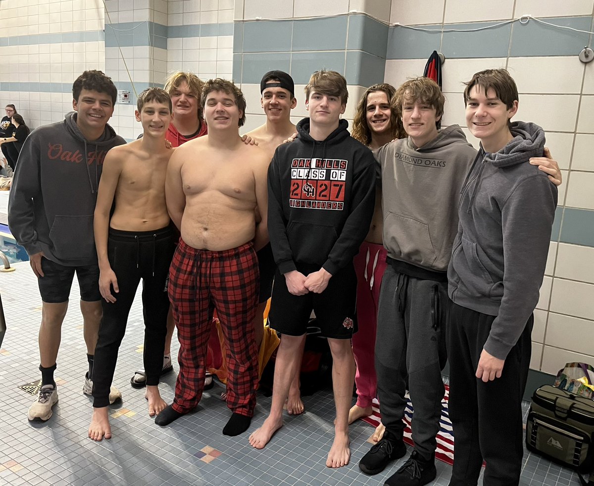 ohhsswimming's tweet image. #Highlanders getting ready for Coaches Classic!!! Prelims at Miami U. Day 1 of 2, get it!!!! #swimfast @WeAreOakHills @OHLSD @OHBoosters