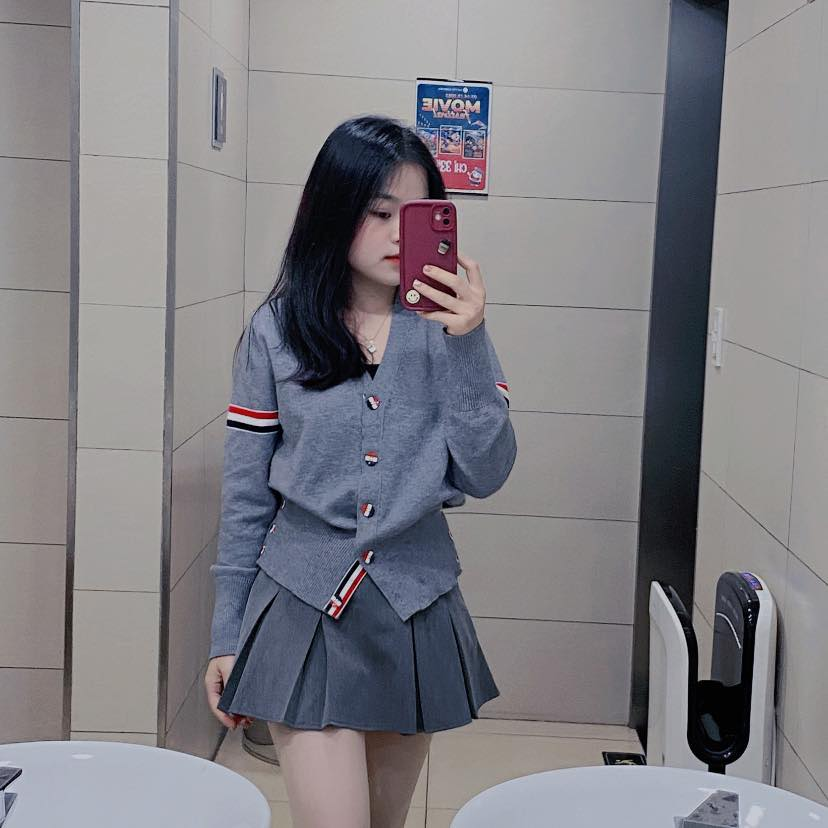 Chủ nhật vẫn phải đi làm đây nè. Nhưng sáng T rảnh. Mình fwb nhé. Tim ib