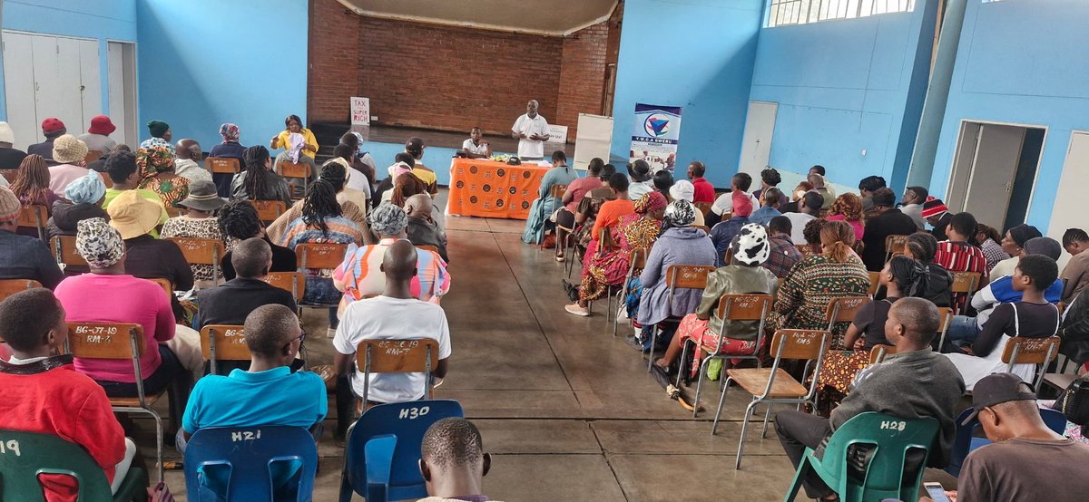 Mucha (@muchamidzi) on Twitter photo The people of <a href="/GweruCityPR/">CityOfGweru</a> took action & drew the Redline to Super-Rich Greed‼️ Their demands r simple:
1. Access to health
2. Affordable education
3. Running water
Its time 4 th super-rich 2 pay their fair share of tax #RedLineToBillionaires #Davos2025 The people of <a href="/GweruCityPR/">CityOfGweru</a> took action & drew the Redline to Super-Rich Greed‼️ Their demands r simple:
1. Access to health
2. Affordable education
3. Running water
Its time 4 th super-rich 2 pay their fair share of tax #RedLineToBillionaires #Davos2025