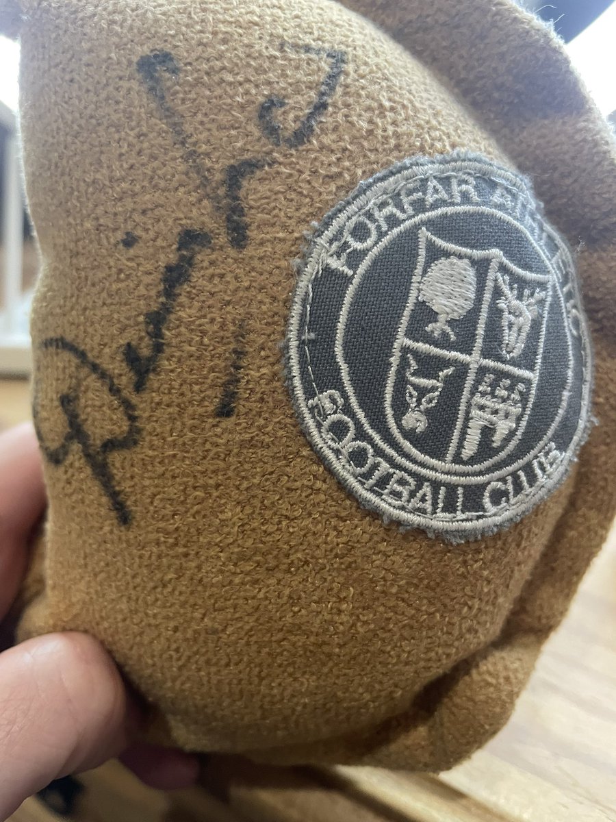 Isla Davidson tweet media