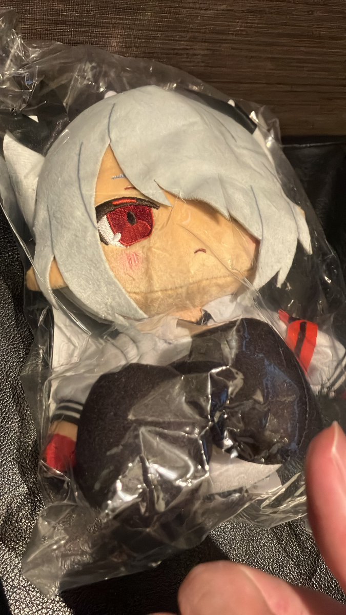 910JEB's tweet image. 明日に備えてる