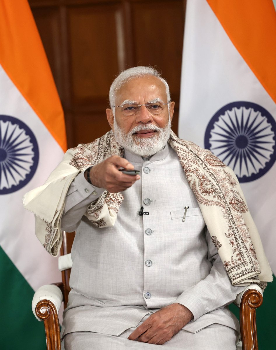 mopr_goi's tweet photo. Unlocking rural potential, empowering every village.

Hon'ble Prime Minister Shri @NarendraModi Ji distributes 65 lakh #PropertyCards under #SVAMITVA Scheme, bringing the total distributed so far to an impressive 2.25 crore milestone. 

Read more here:

https://t.co/s4NpQNjhOZ https://t.co/P4f9KpziX2