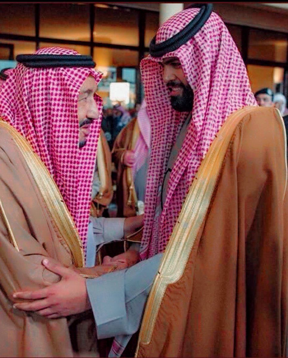 alshaykh502's tweet photo. سلطان مجداً صافح المجد سلمان
صوره بها :: معنى الفخر .. والتفاخر

منّا :: مليك المملكه :: نبع الاحسان
ذرى العرب .. عز الوطن .. والمبادر

ومنّا وريث المجد والطيب سلطان
رمز :: آل ثانـي .. وٌخـواله :: دواسـر

#خادم_الحرمين_الشريفين 
#الملك_سلمان_بن_عبدالعزيز 
#الشيخ_سلطان_بن_سحيم 
#الشيخة_منى_بنت_جاسم_الدوسري 
#الدواسر 
#بني_تميم