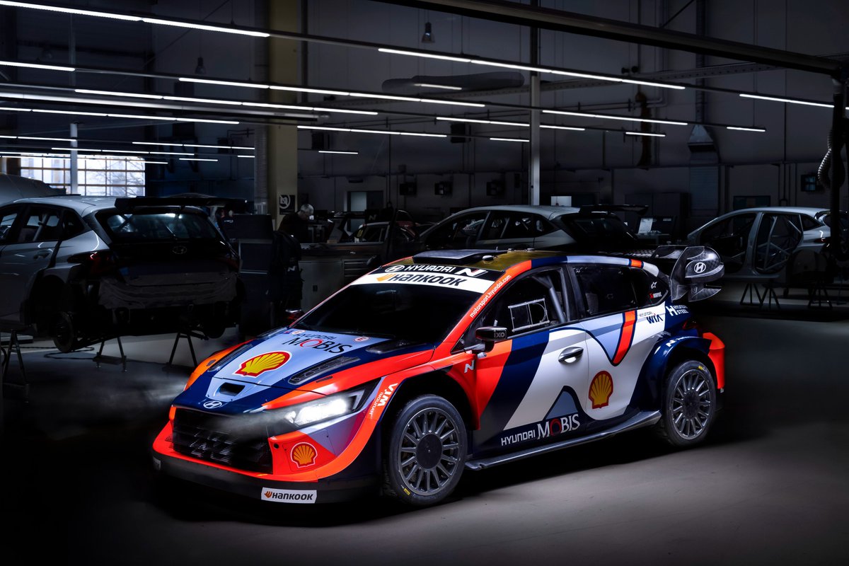 Churimotorsport's tweet photo. Pues ya tenemos las tres decoraciones para esta temporada. Una vez más, @MSportLtd pasándose el juego 😍. De las@otras dos mejor no decimos nada... 😅 #WRC #YarisRally1 #PumaRally1 #I20Rally1 https://t.co/cBdqttbZVL