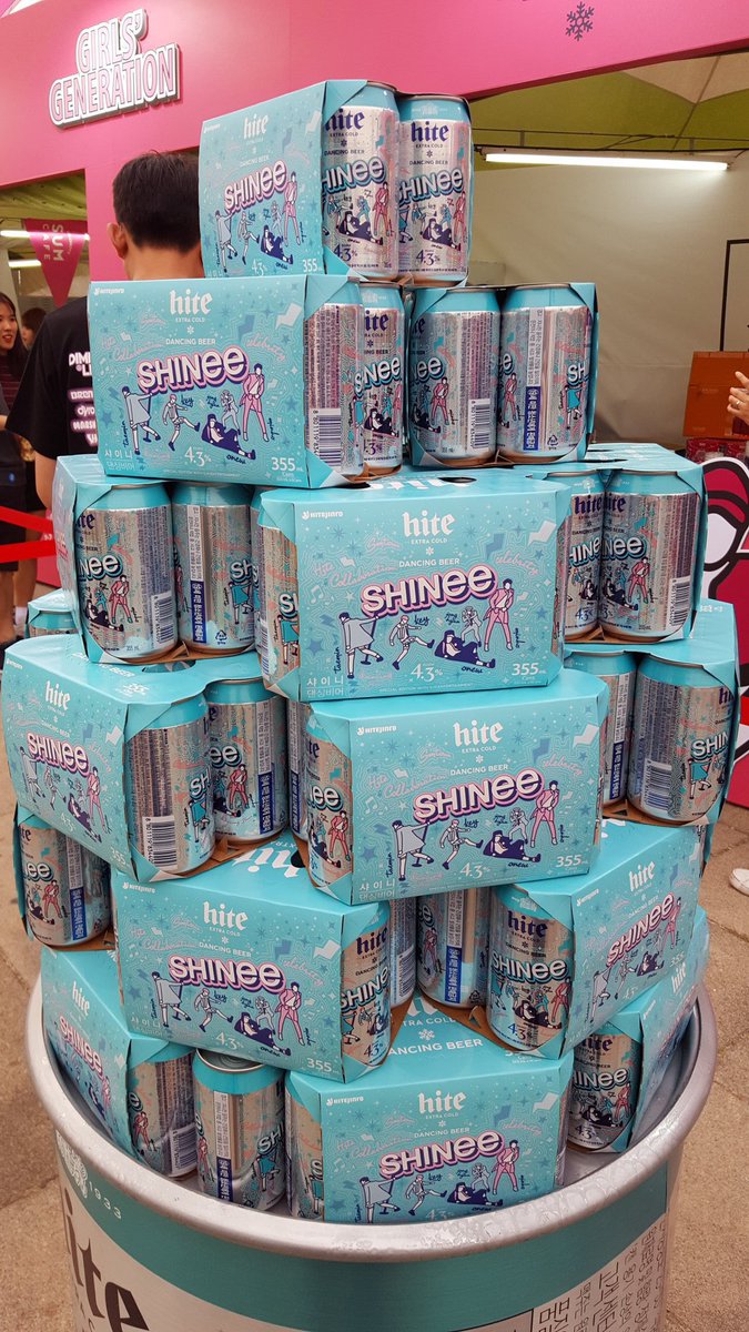 coolasmp3's tweet photo. getting wasted on the shinee beer would fix me actually https://t.co/ps4VAzvtsK
