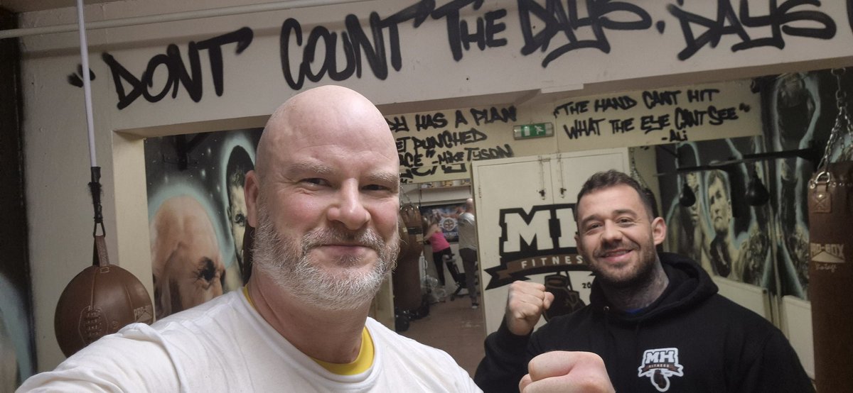 Hopalonglloydy's tweet photo. Day 6, and just like that week 2 completed of Bootcamp. π€
First of the morning sessions.
Smashed the speed bag finally finding my rhythm.
Thanks again Matthew
No Excuses!!
#marathon2026 #PushingForACure #UntilTheresACure #bonecancer #osteosarcoma #MentalHealth https://t.co/z09TJ4mVZt