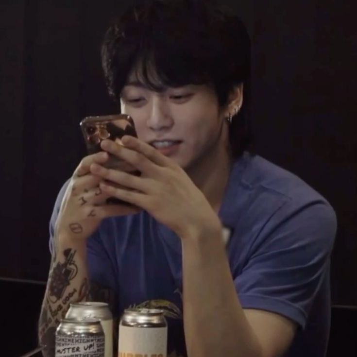 tev_us's tweet photo. fajnego mam chlopaka? https://t.co/ex6sdsNTvt